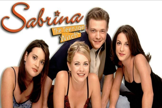 Revelan las primeras imágenes de la nueva Sabrina, con Harvey